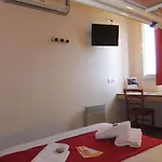 Premiere Classe Est - Chauray فندق نيورْ