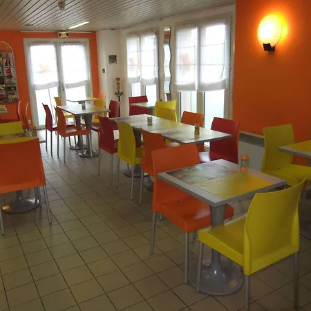 Premiere Classe Est - Chauray *