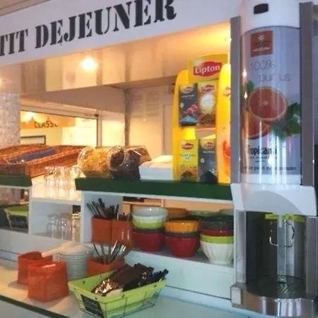 Premiere Classe Est - Chauray מלון *