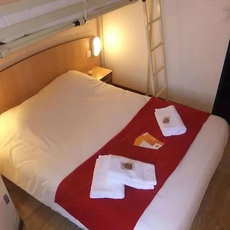 Premiere Classe Est - Chauray Hotel *
