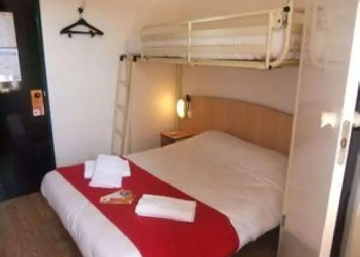 Premiere Classe Est - Chauray * Niort