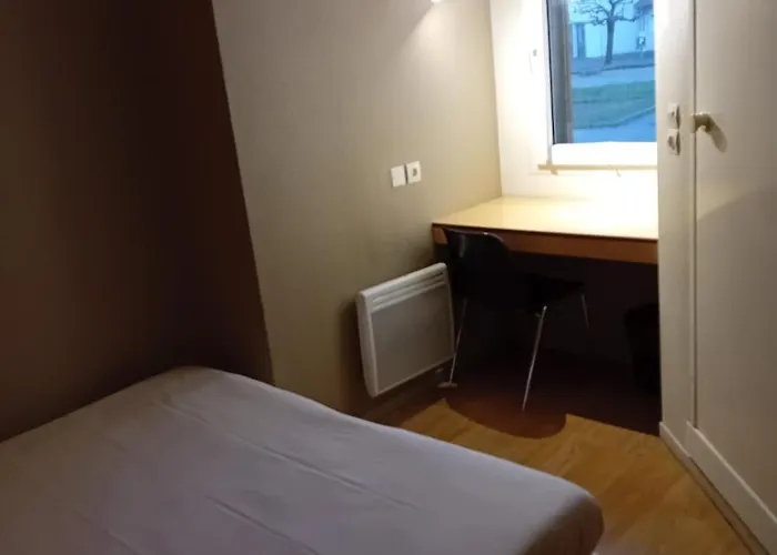 Premiere Classe Est - Chauray