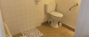 Premiere Classe Est - Chauray Hotel