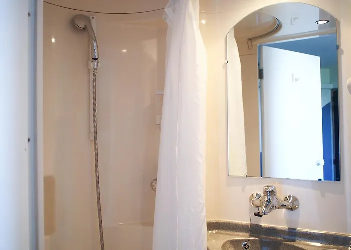 Premiere Classe Est - Chauray