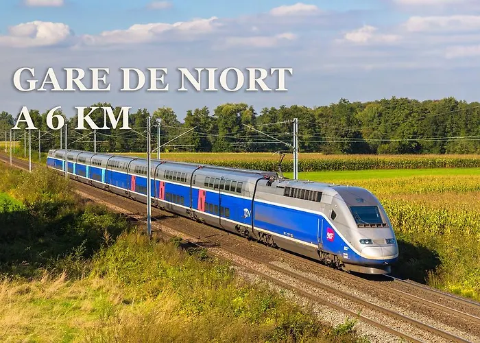 Отель Premiere Classe Est - Chauray *