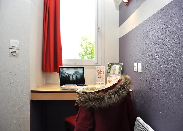 Premiere Classe Est - Chauray *