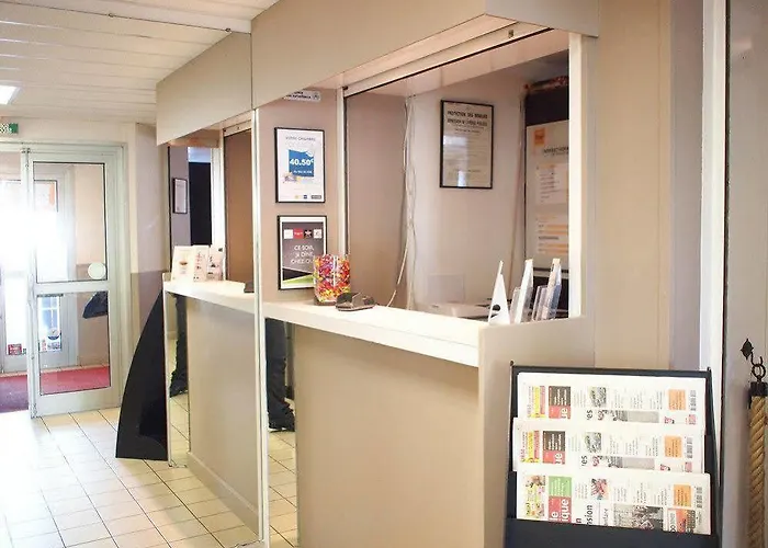 Premiere Classe Est - Chauray *