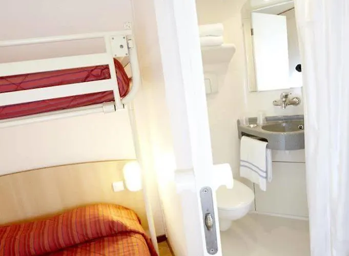 Premiere Classe Est - Chauray Hotel Niort